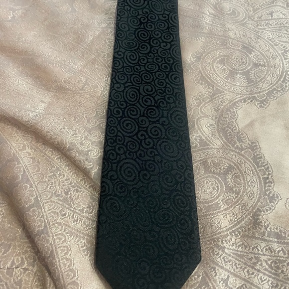 Dolce & Gabbana Mens Black Skinny Tie - Picture 5 of 6